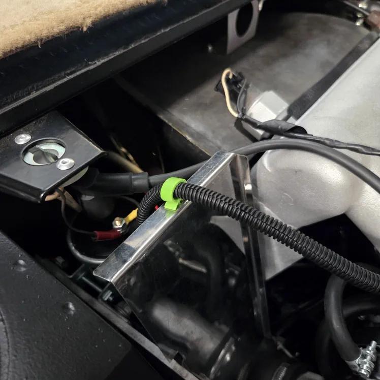 Fixation de faisceau de bobine d'allumage